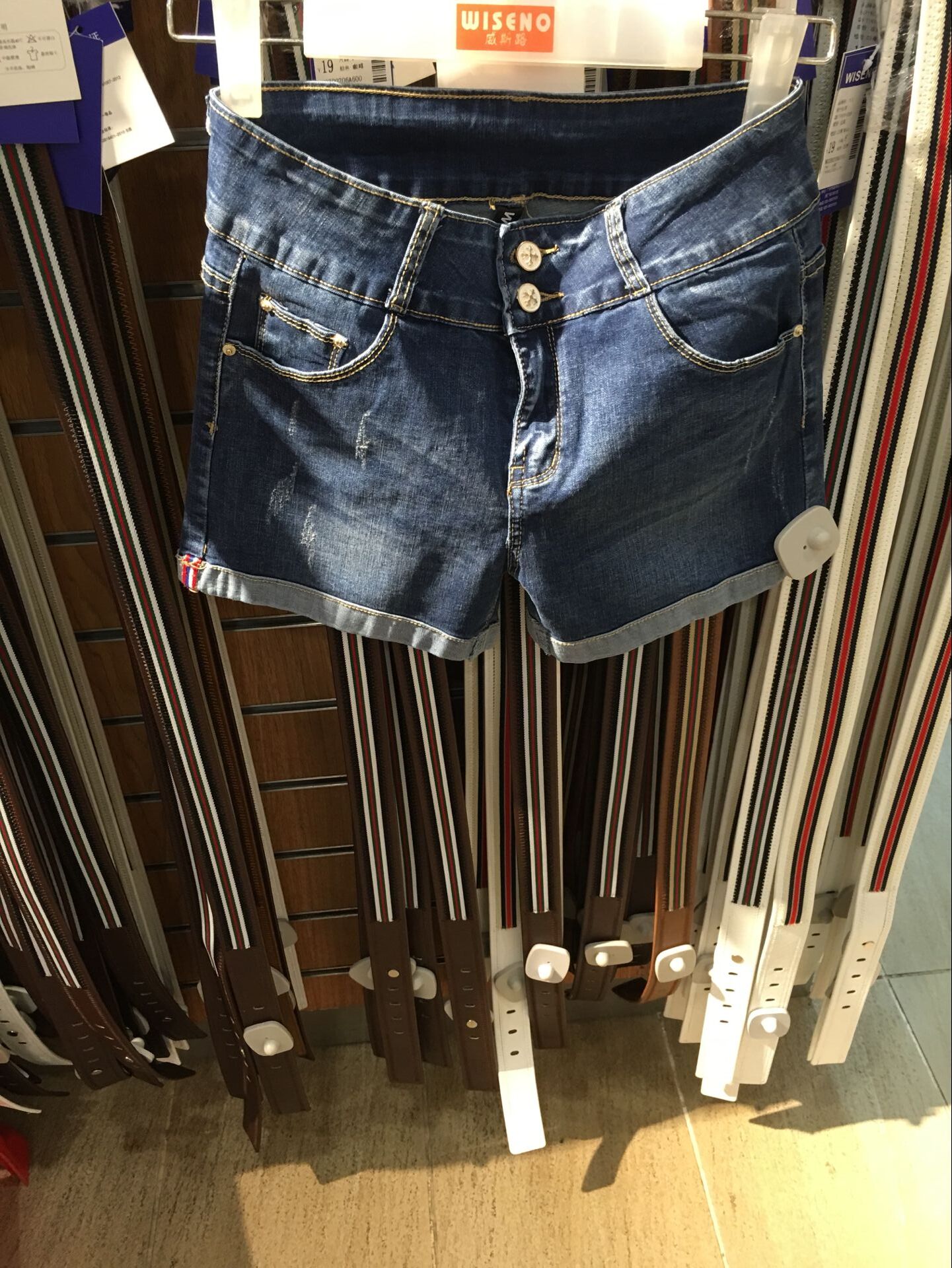 W604522785伊甸牛夏季女牛仔三分裤HH