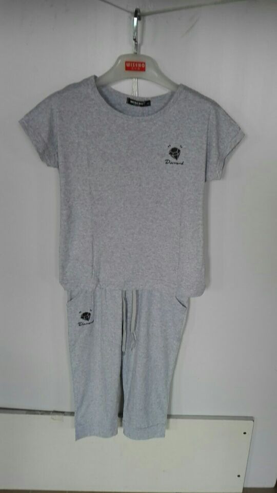 W32983086精依领袖女圆领短袖七分套裤MD