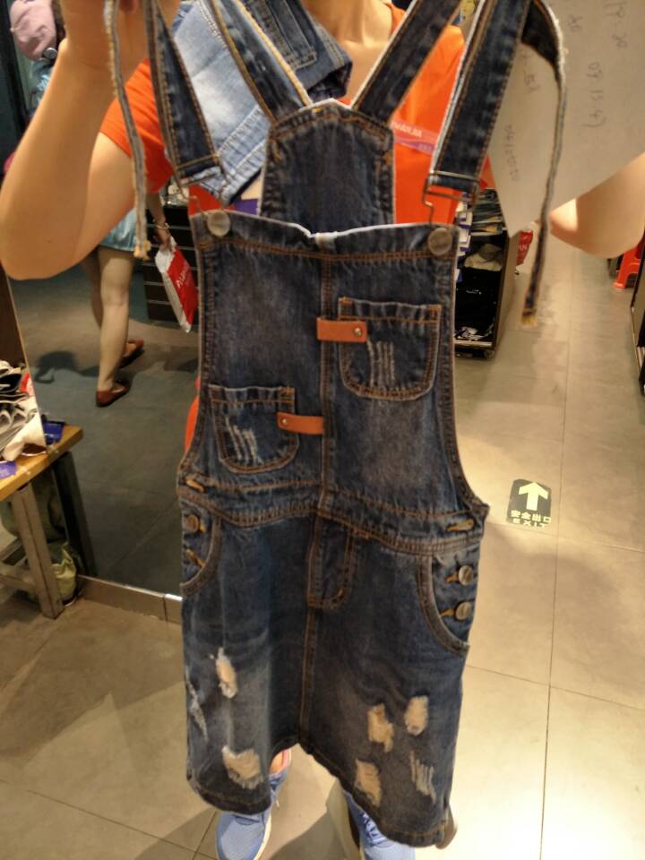 W604522796伊甸牛女牛仔背带裙HH