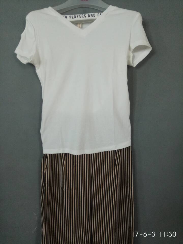 W32588108依顺女休闲七分裤套装HH