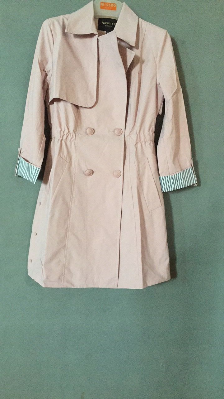W903366811新奇特女风衣外套MD