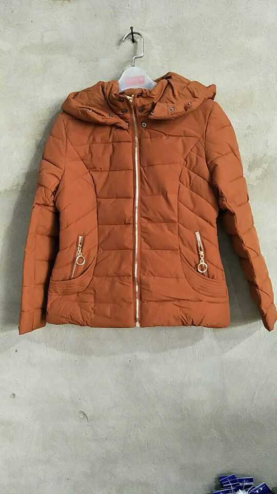 W903366901新奇特女短款加厚外套MD