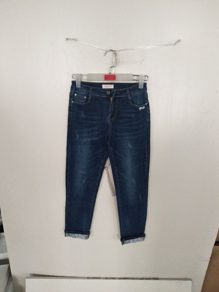 W00226618追潮女牛仔七分裤MD