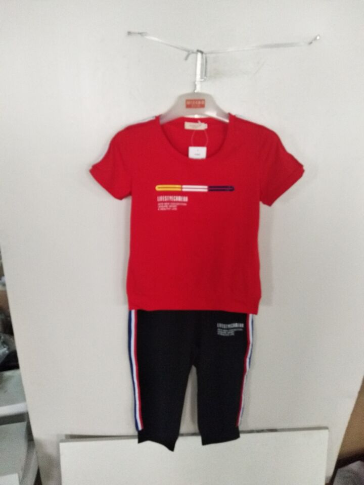 W16667053世纪风行女七分裤短袖运动套装MD
