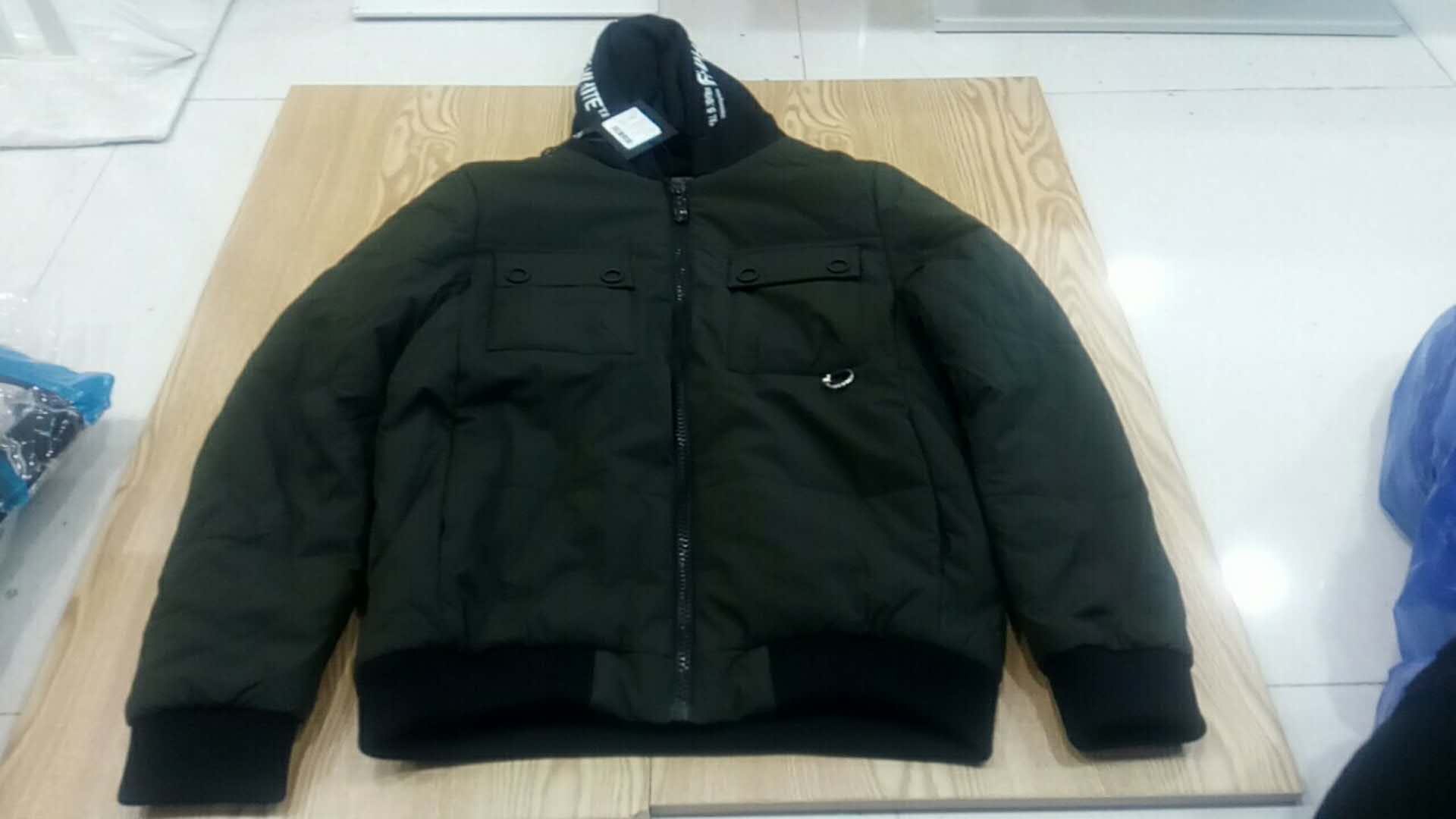 W0455JK101马拉旗男短款加厚外套HH