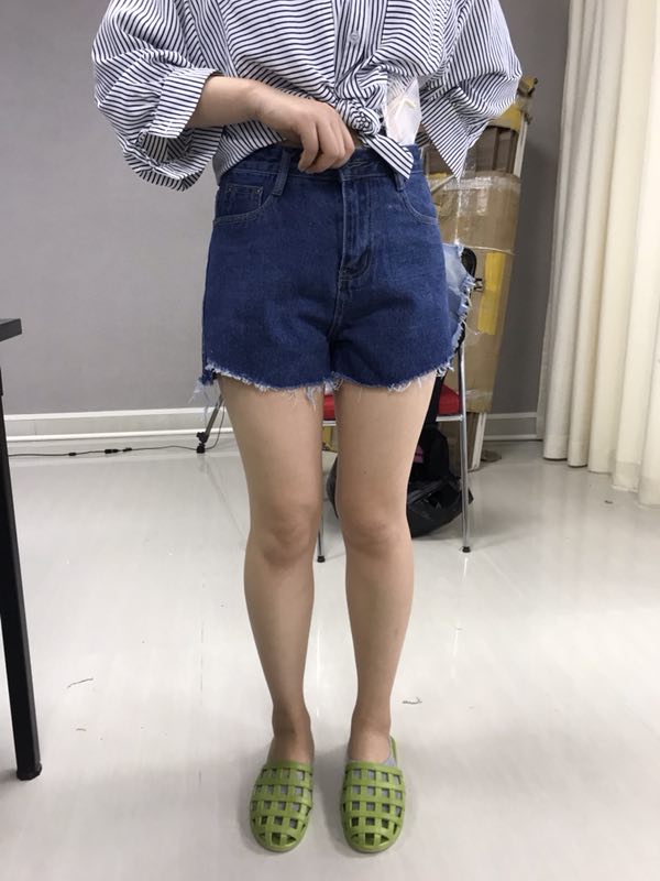 W33488211女王女牛仔三分裤MD