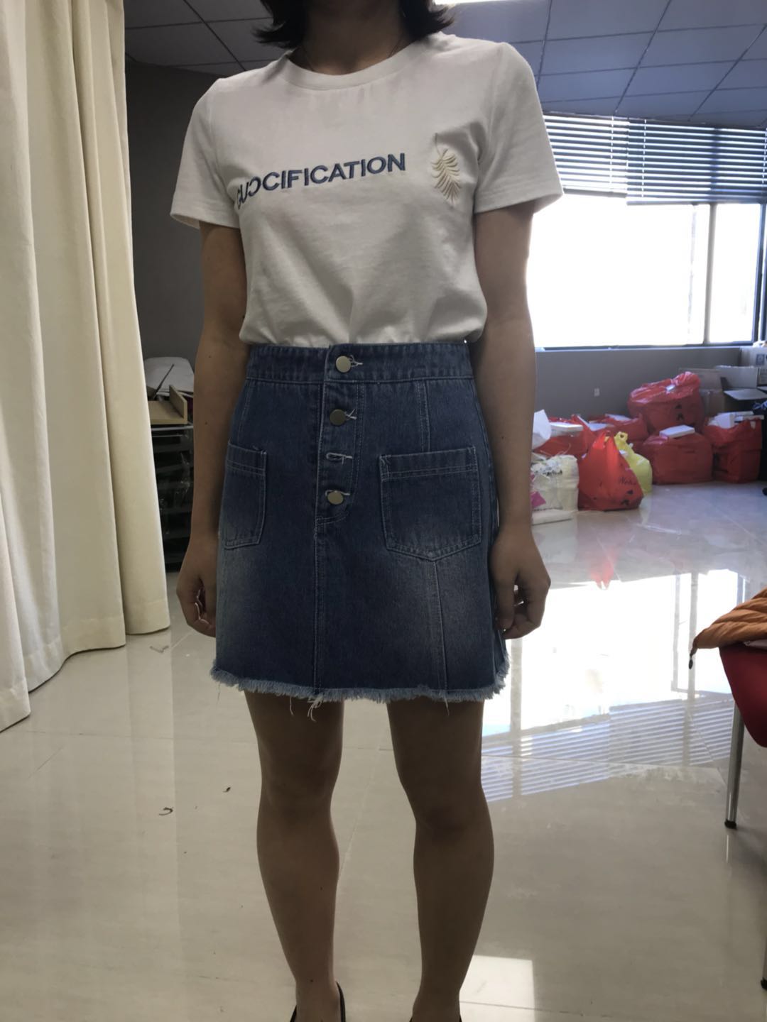 W01928559梦由女牛仔半裙两件套MD