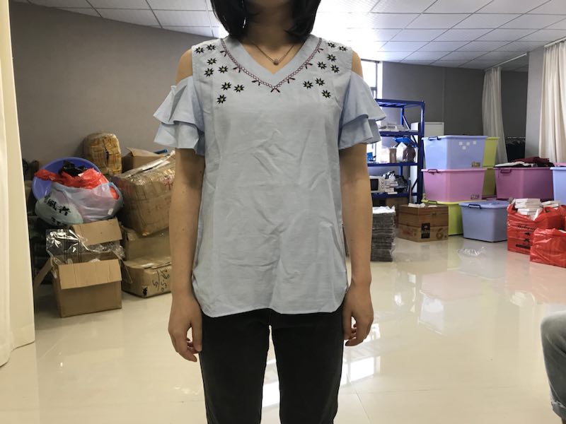 W33538061晶晶鱼1店女短袖衬衫HH