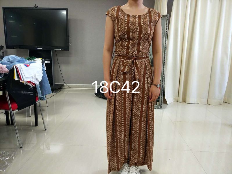 W325818C42依顺女休闲八分裤MD
