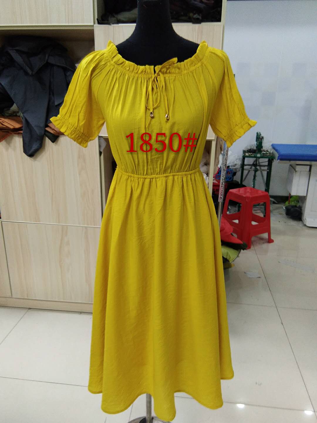 W90131850纳米秀女长款连衣裙HH