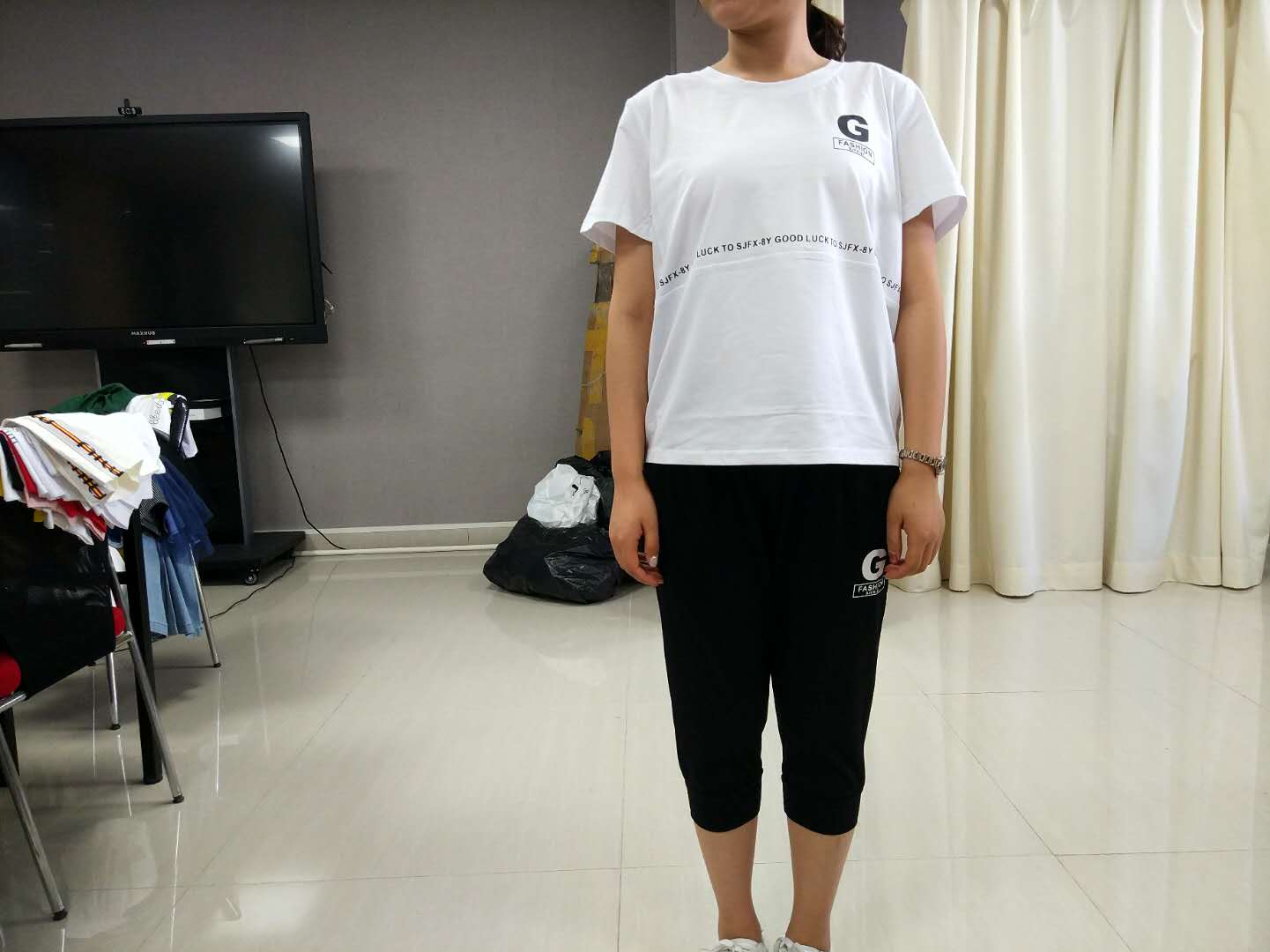 W16667079 世纪风行女运动套装MD           
