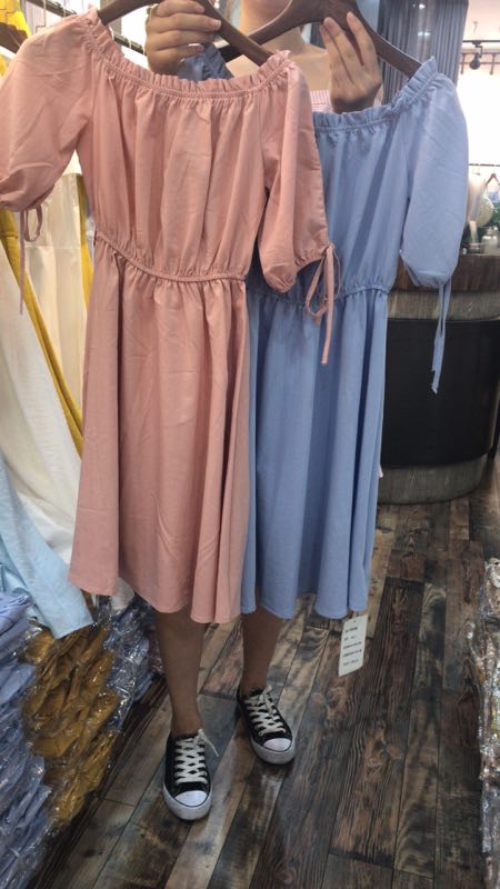 W62788811百妹仟红女连衣裙MD