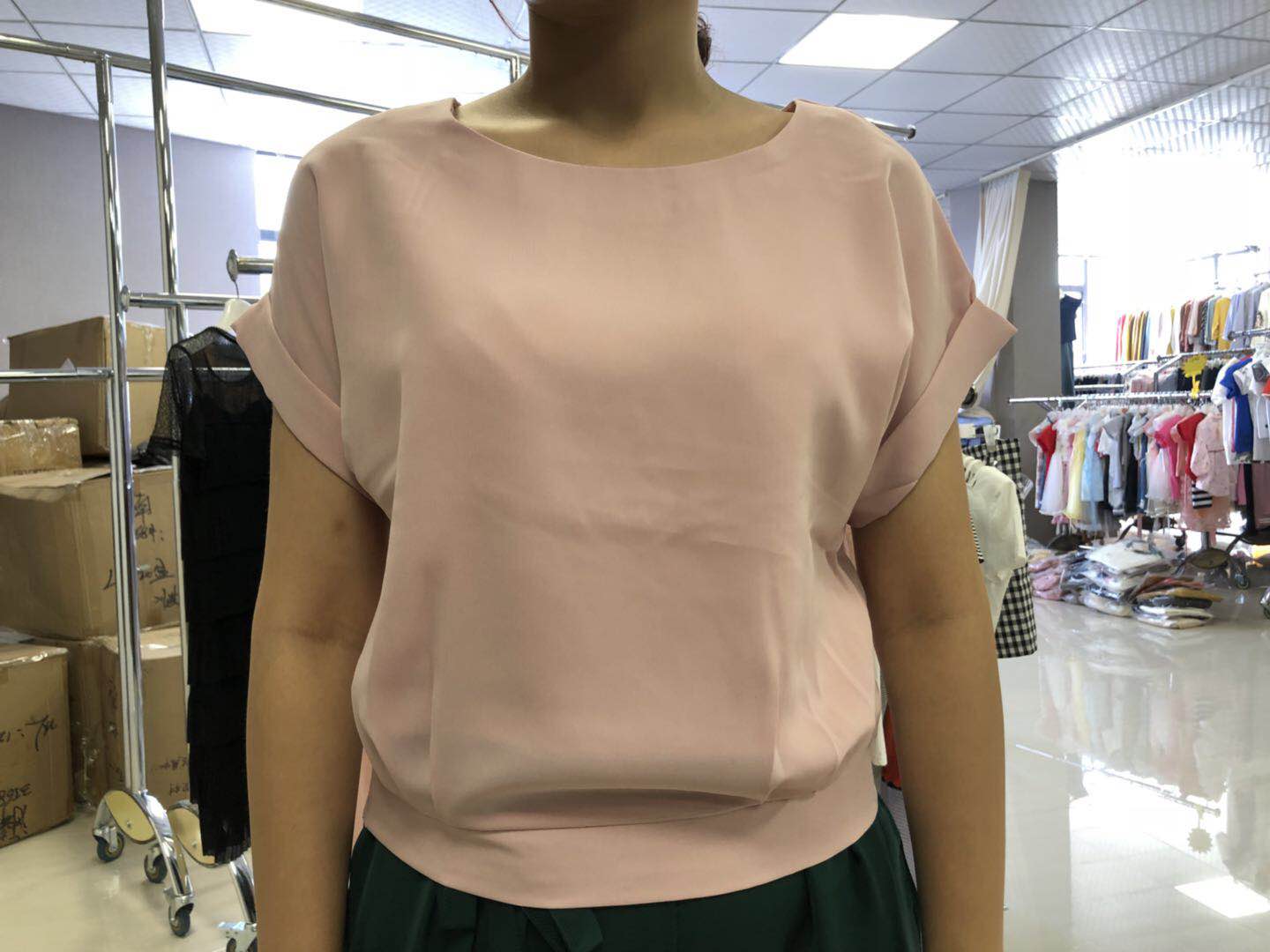 W3353515晶晶鱼1店女短袖衬衫MD