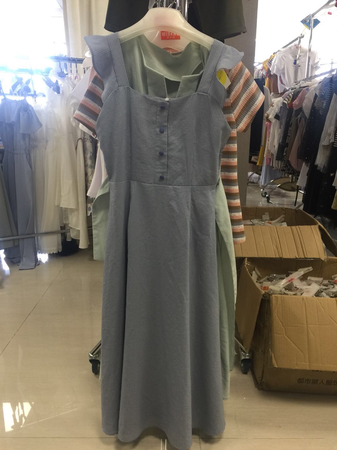 W99997236 外购爱依服女夏连衣裙     