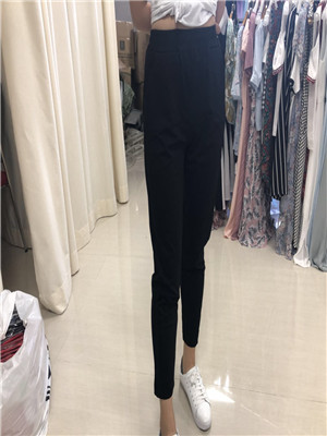 W3044267依恋女休闲八分裤MD