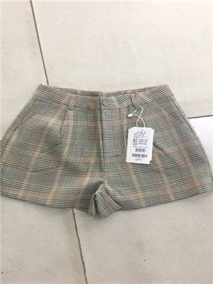 W355318529 名美特价女休闲三分裤MD     