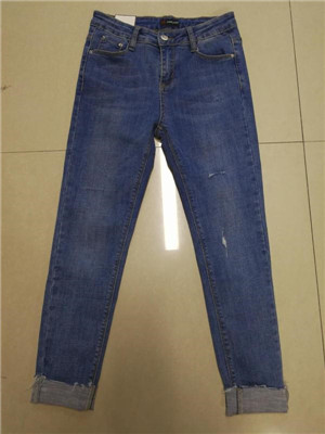 W63101906蓝色金典女牛仔长裤MD