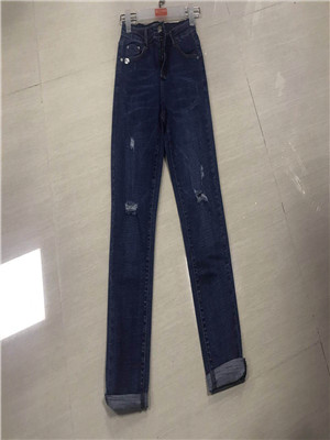 W63101818-1蓝色金典女牛仔长裤MD