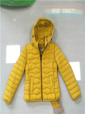 W90588877明妮女轻薄棉服MD