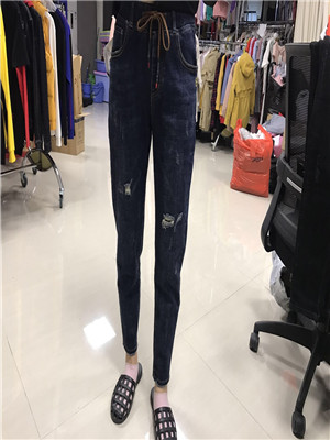 W63109160蓝色金典女牛仔长裤MD
