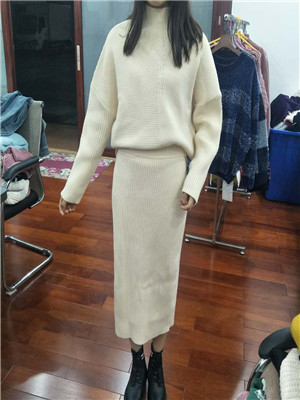 W36499396 贵江一行7针女毛衣套装裙MD