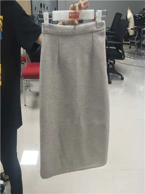 W33486830 女王女半身裙MD(呢料)(系)