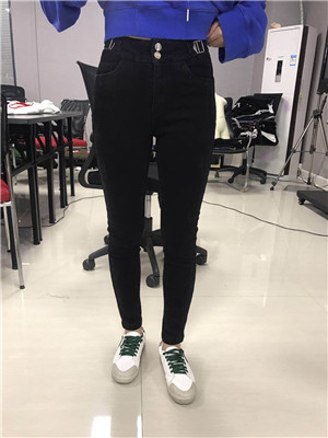 W3560S100 雨燕女牛仔长裤MD(加绒)