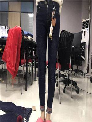 W03746622 双目鱼女牛仔长裤MD(底抓毛)