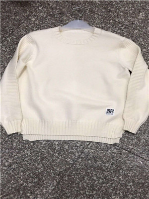 W68126708T蓝梦蝶特价女毛衣MD