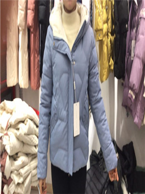 W90681902特价女加厚棉衣MD