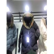 W9060A11特价女加厚棉服MD