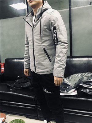 W80639919特价男加厚外套MD