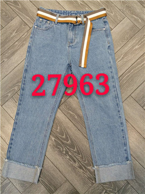 W604527963女牛仔八分裤MD