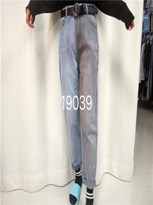 W349919039C女牛仔九分裤MD