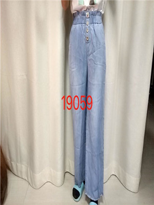 W349919059B女牛仔九分裤HH