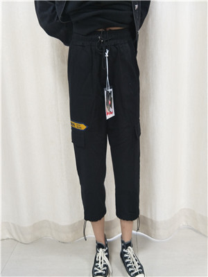 W30443777C女休闲七分裤HH