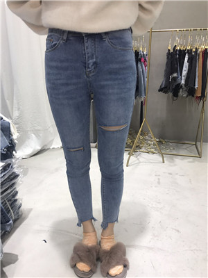 W37098219C女牛仔九分裤MD