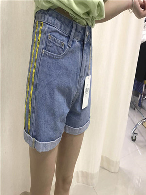 W36091097C女牛仔三分裤MD