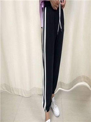W906919068C女休闲八分裤MD