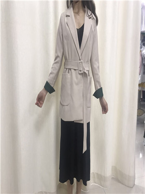 W33529011C女西装外套MD