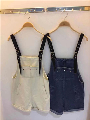 W34899902C女牛仔背带三分裤MD