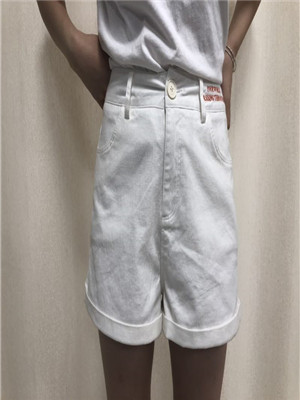 W36899215C女休闲三分裤MD
