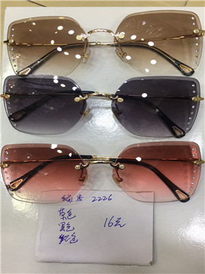 W13372226 女墨镜MD