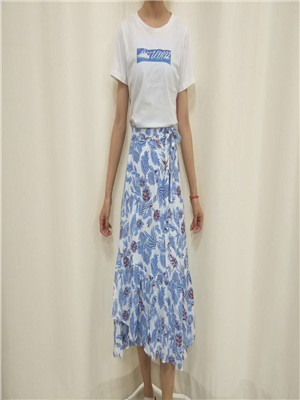 W905519239 C女夏季套裙HD