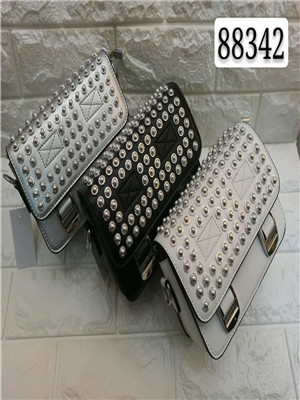 W370288342 女斜挎包MD