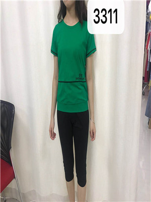 W35633311特价女运动套装MD