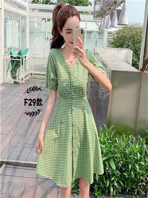 W35446425 女夏季连衣裙MD$依卓娅欣19F29
