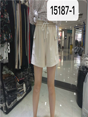 W629615187-1特价女休闲三分裤MD