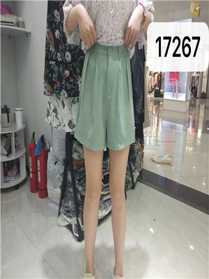 W629617267特价女休闲三分裤MD