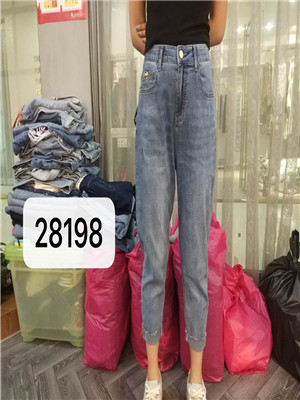 W604528198B女牛仔八分裤HD